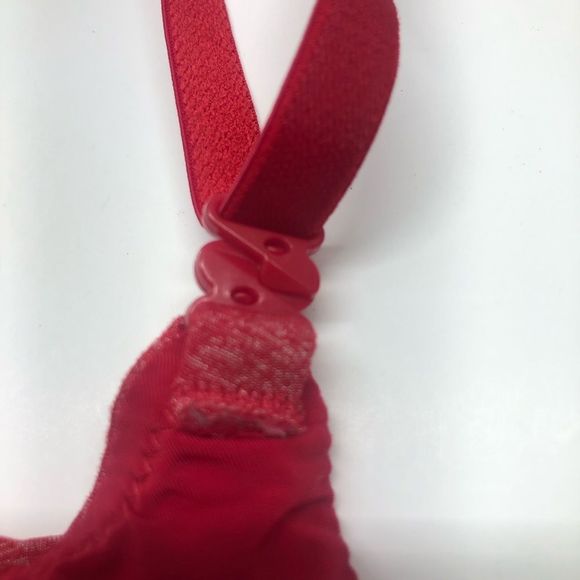 Victoria’s Secret Red Uplift Semi Demi Bra 32D - Picture 11 of 16
